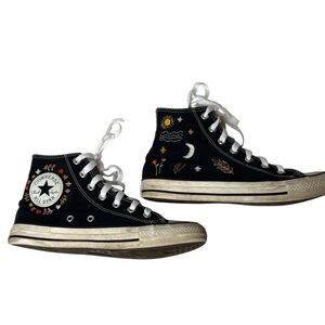 Converse Chuck Taylor All Star “It’s Ok To Wander” High-Top Sneakers. Size 7.5.